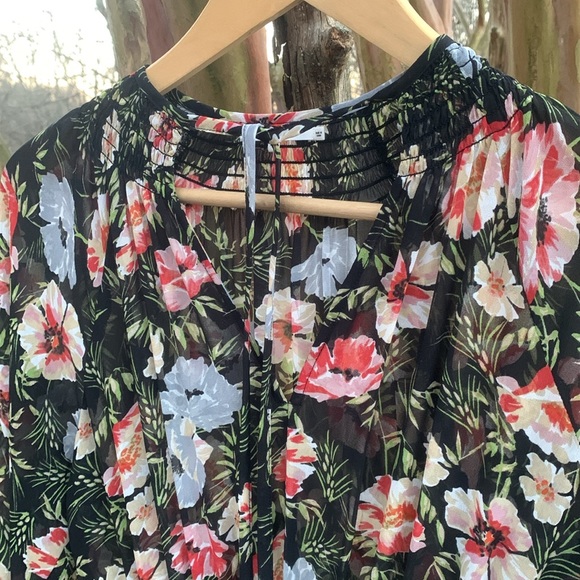 Tularosa Kenya Dress in Cicily Floral - Picture 5 of 11